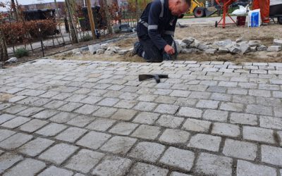 Vervangen van betonklinkers voor natuursteenkeien in zand- cement stabilisatie laag